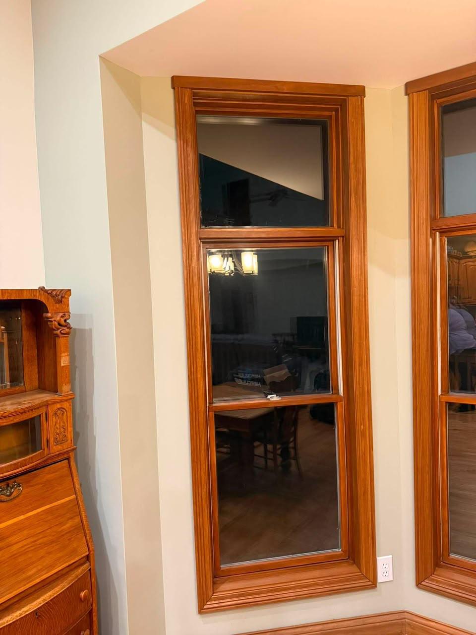 Window trim corner casing detail